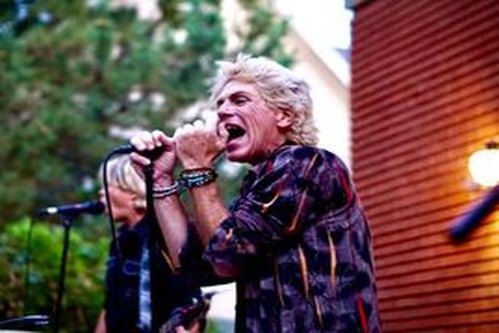 Major Tom: Backyard Show