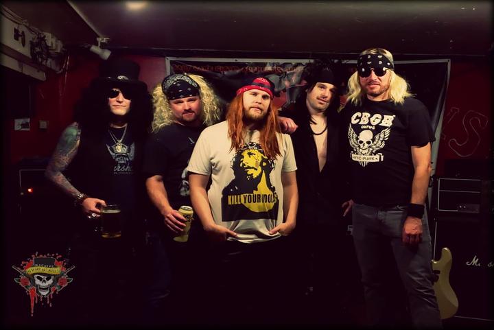 Machine Guns N Roses