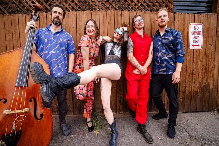 Pixie and the Partygrass Boys