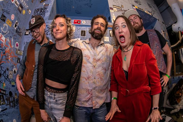Pixie & the Partygrass Boys